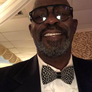 Meet your Posher, Gregory